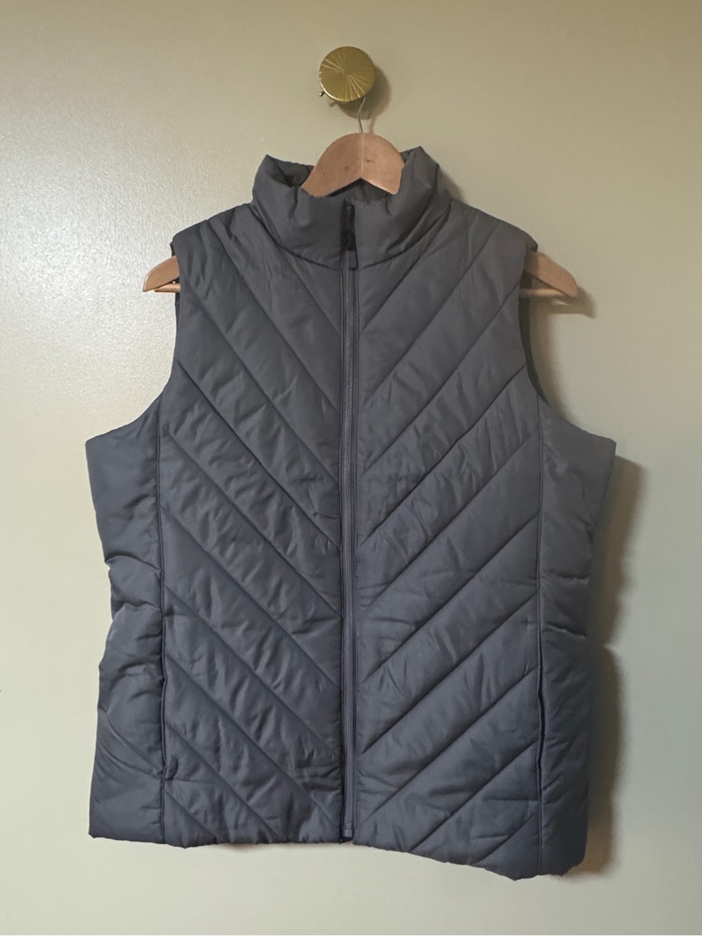 Lands' End Quilted Puffy Vest in Gray